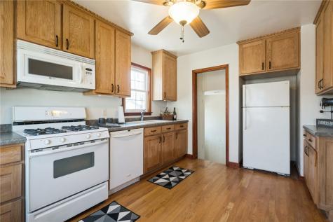 1799 Park Avenue Marion IA 52302