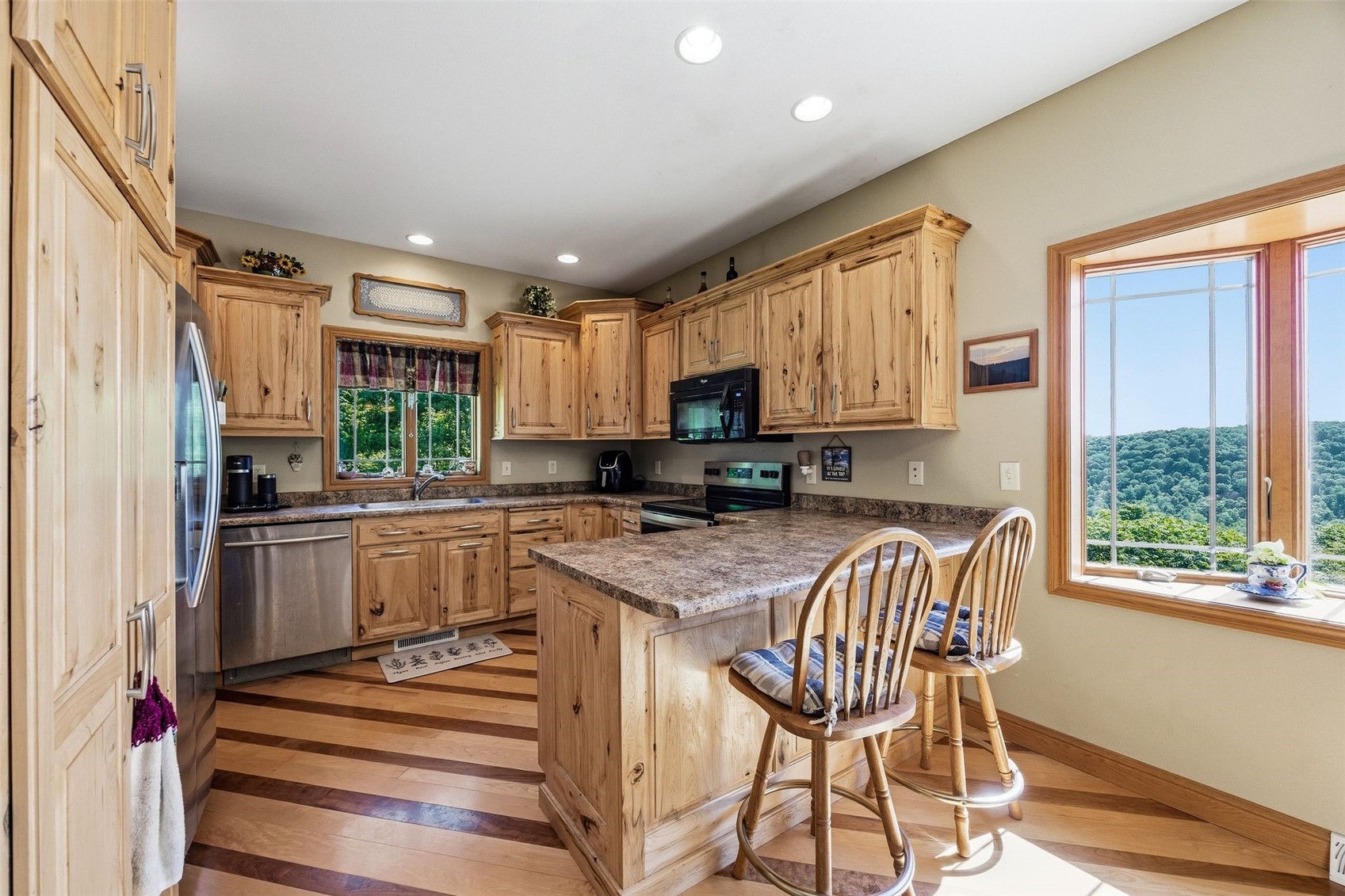 37754 390th Street Guttenberg IA 52052