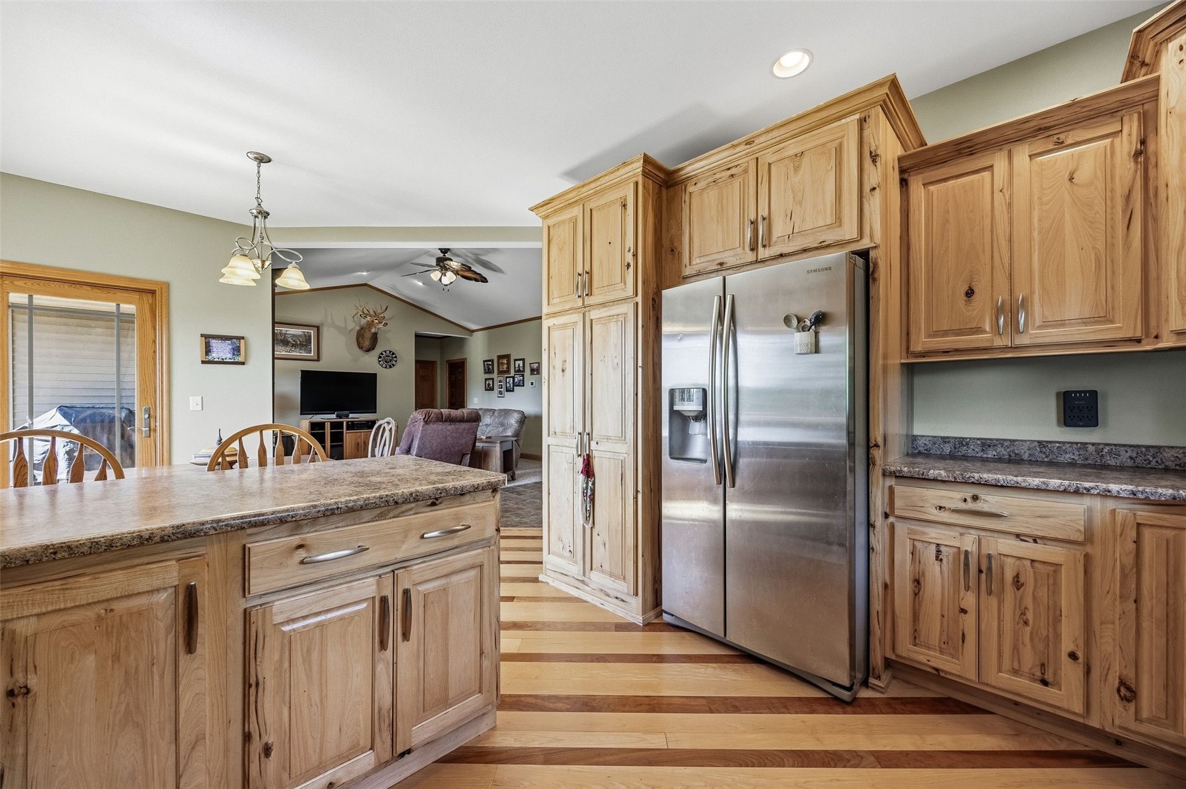 37754 390th Street Guttenberg IA 52052