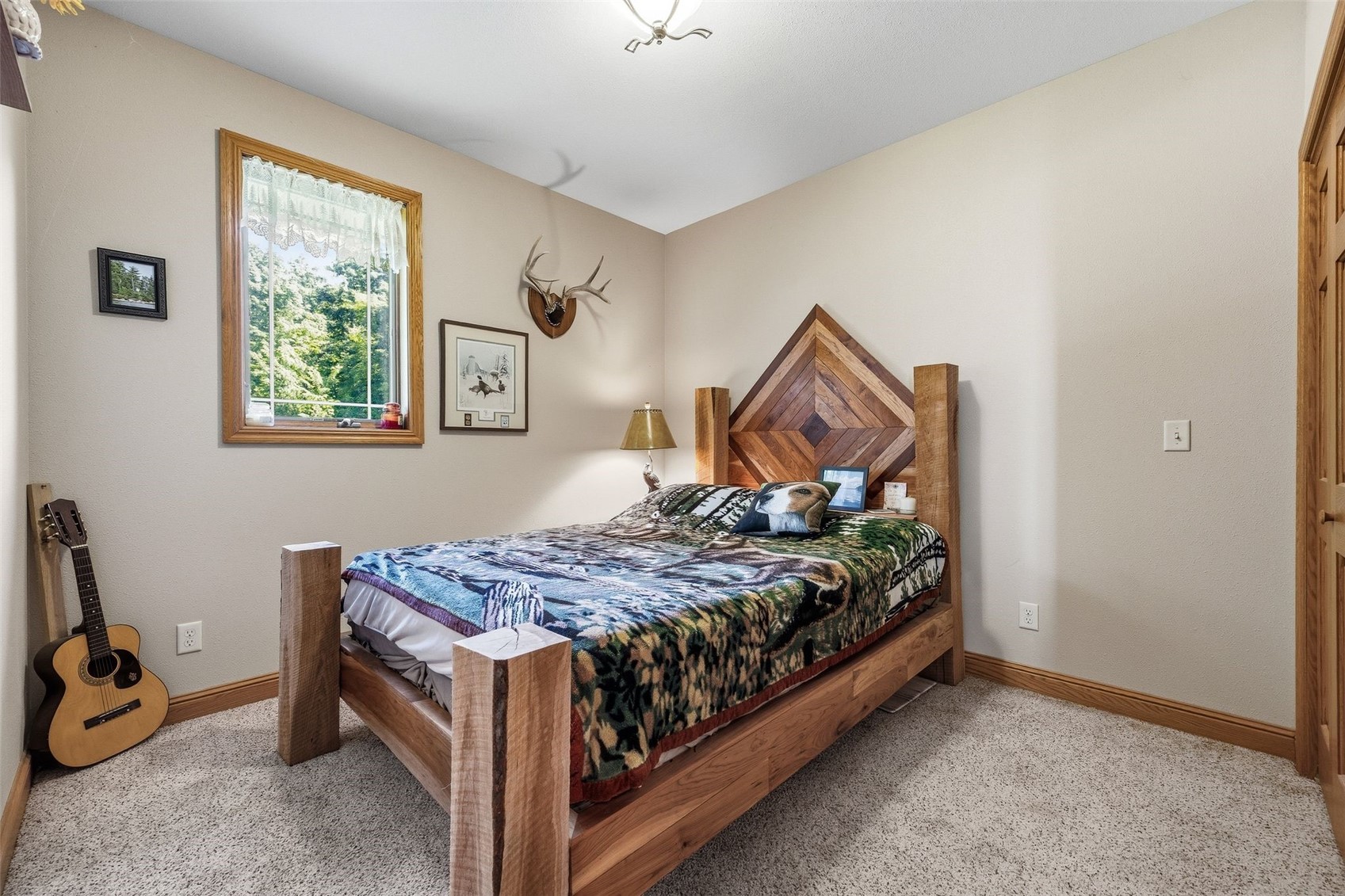 37754 390th Street Guttenberg IA 52052