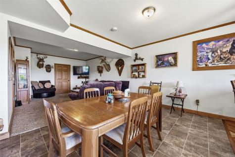 37754 390th Street Guttenberg IA 52052