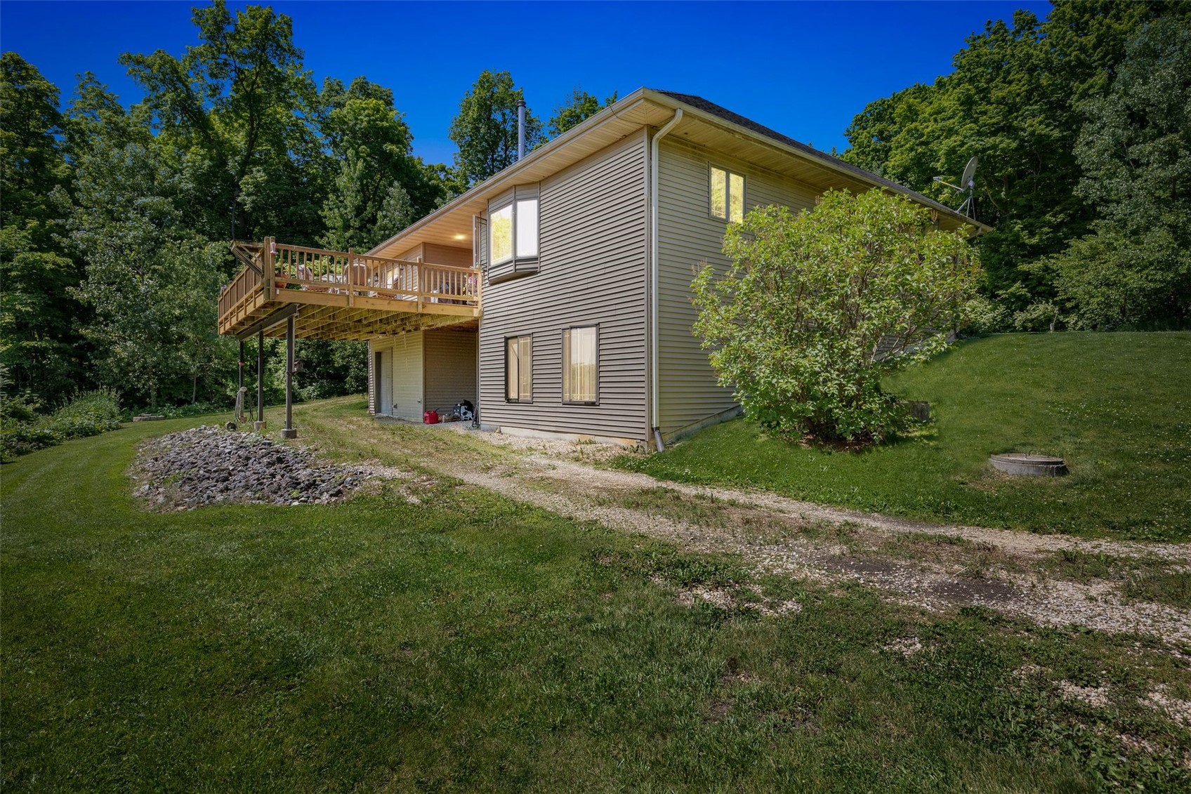 37754 390th Street Guttenberg IA 52052