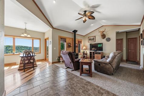 37754 390th Street Guttenberg IA 52052