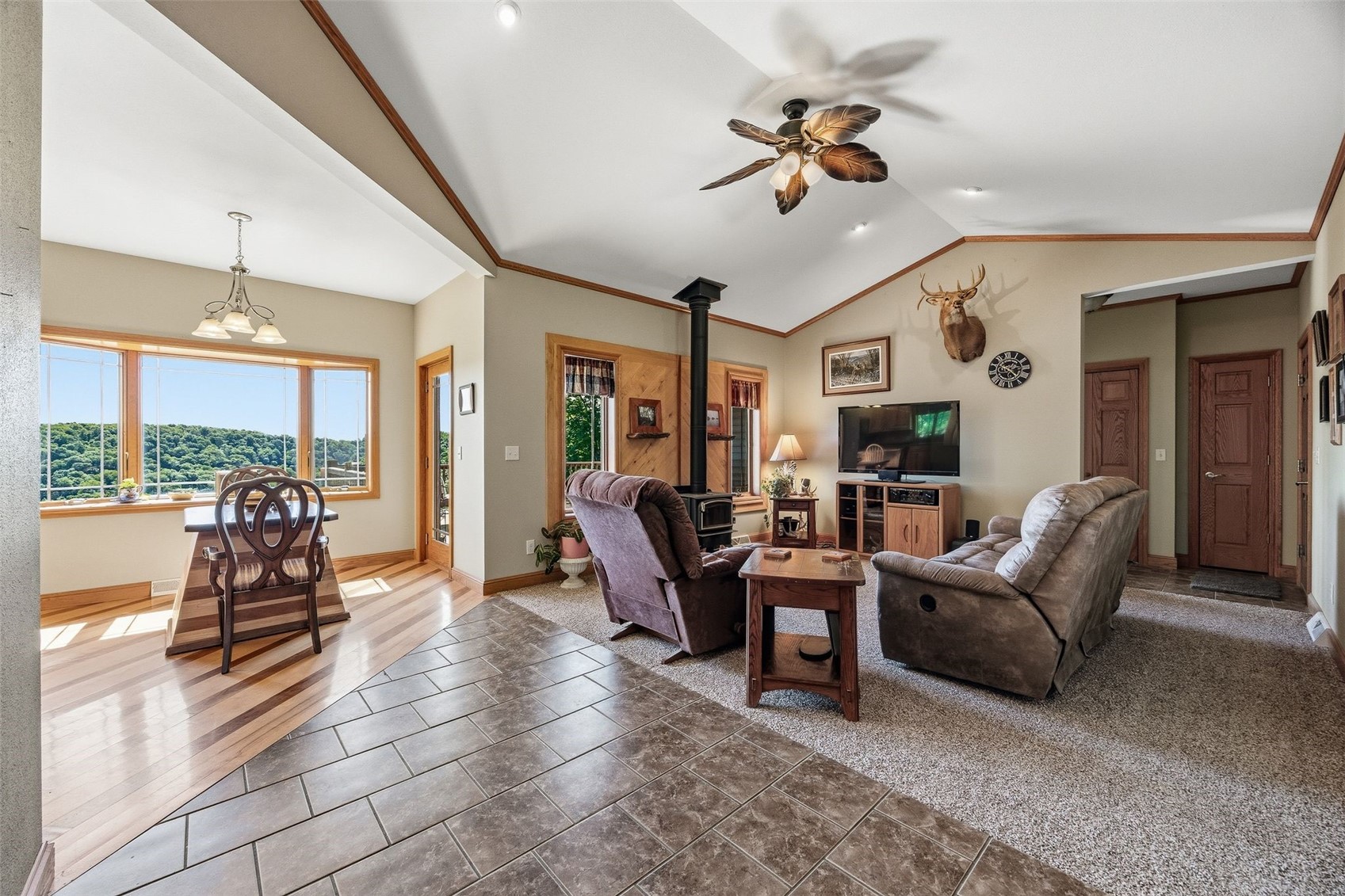 37754 390th Street Guttenberg IA 52052