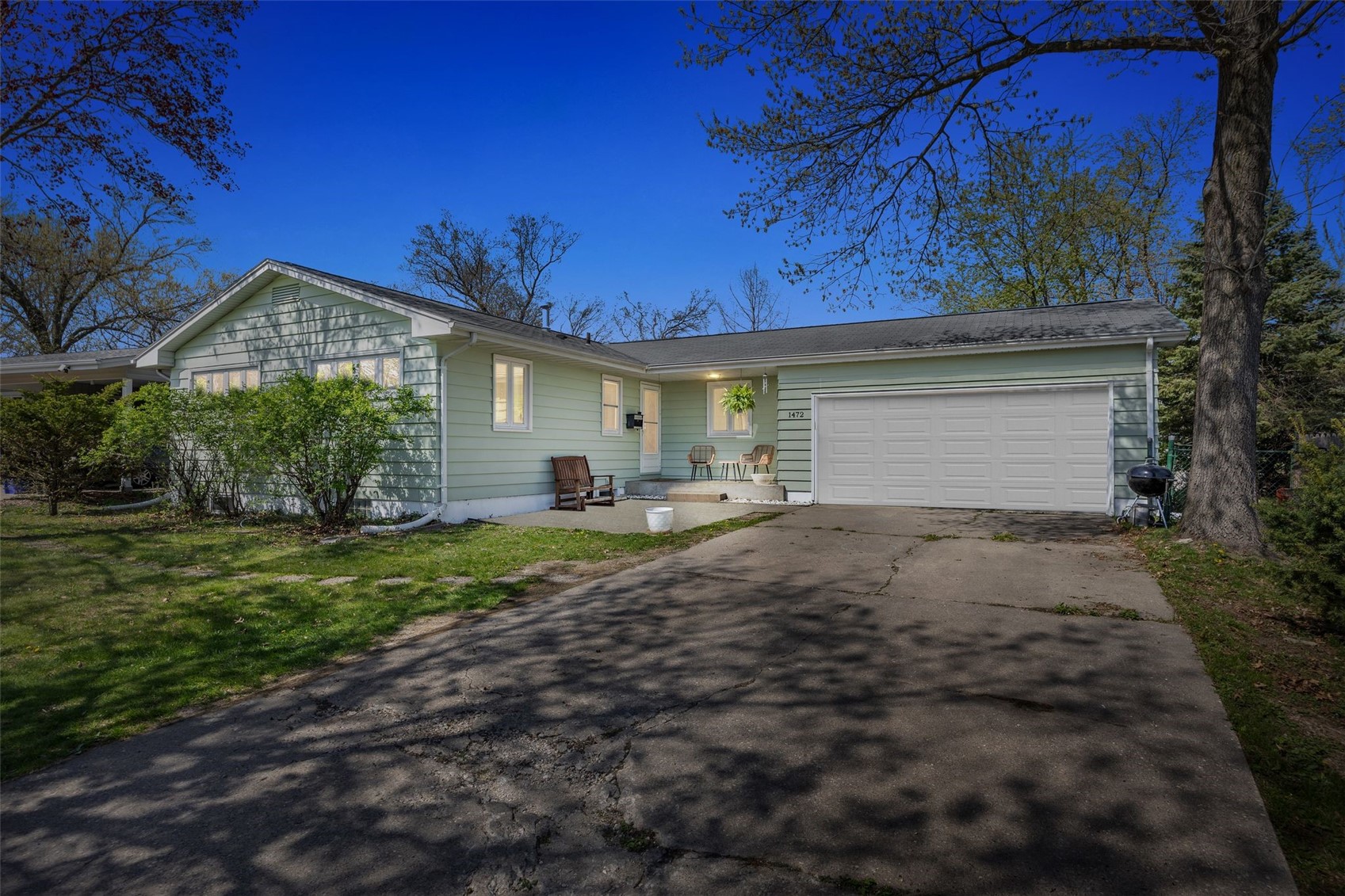 1472 Parkwood Drive SE Cedar Rapids IA 52403