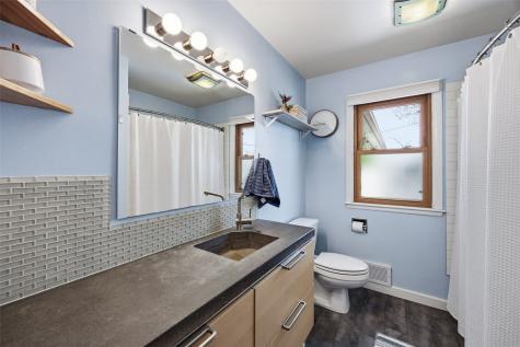 1472 Parkwood Drive SE Cedar Rapids IA 52403