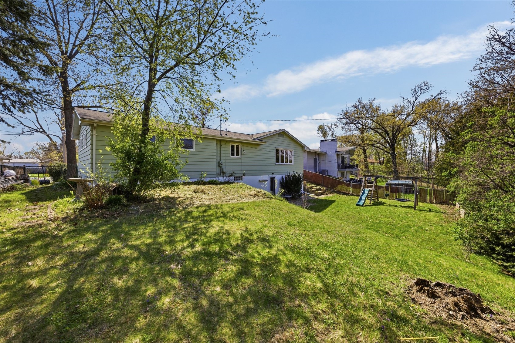 1472 Parkwood Drive SE Cedar Rapids IA 52403