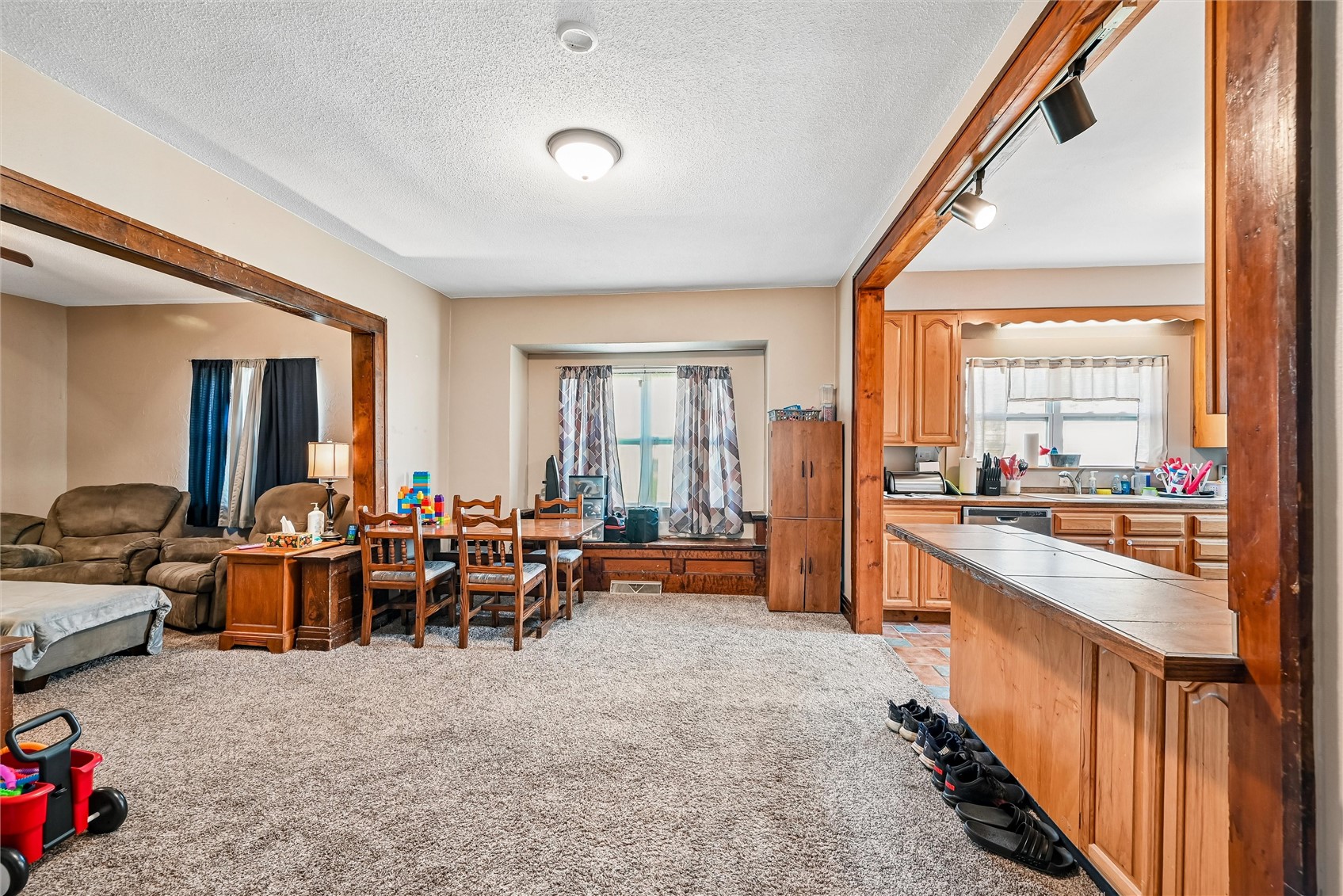 618 E Maple Street Central City IA 52214