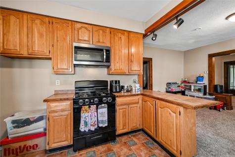 618 E Maple Street Central City IA 52214