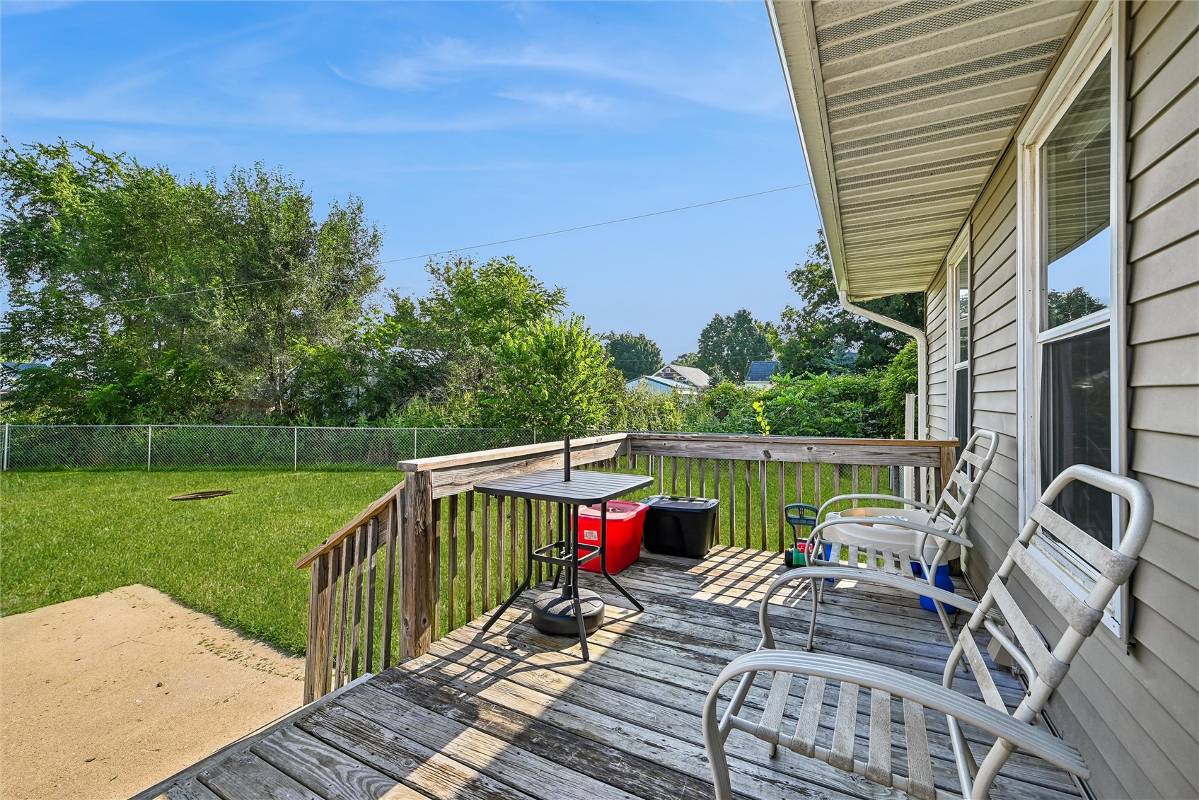 618 E Maple Street Central City IA 52214