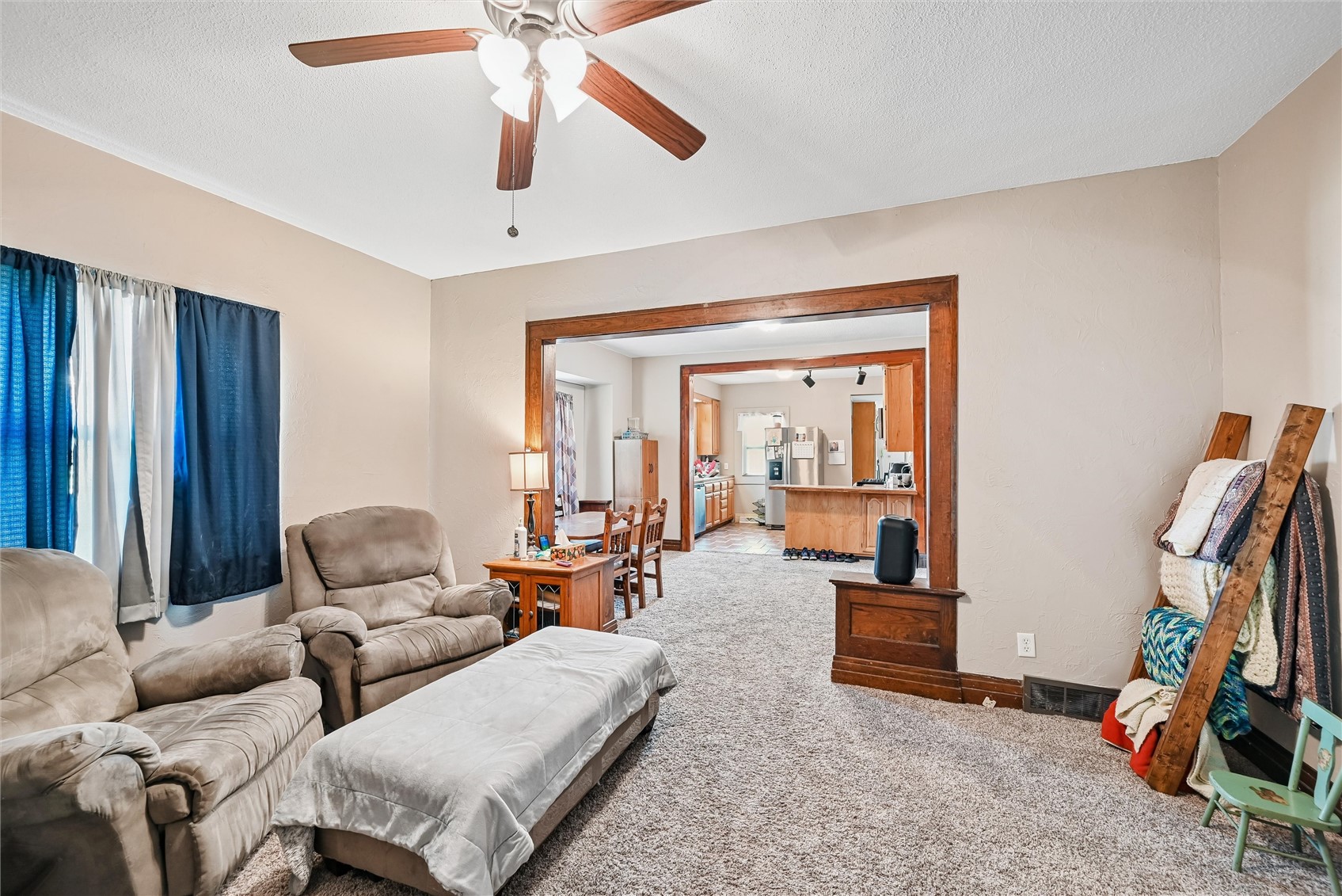618 E Maple Street Central City IA 52214