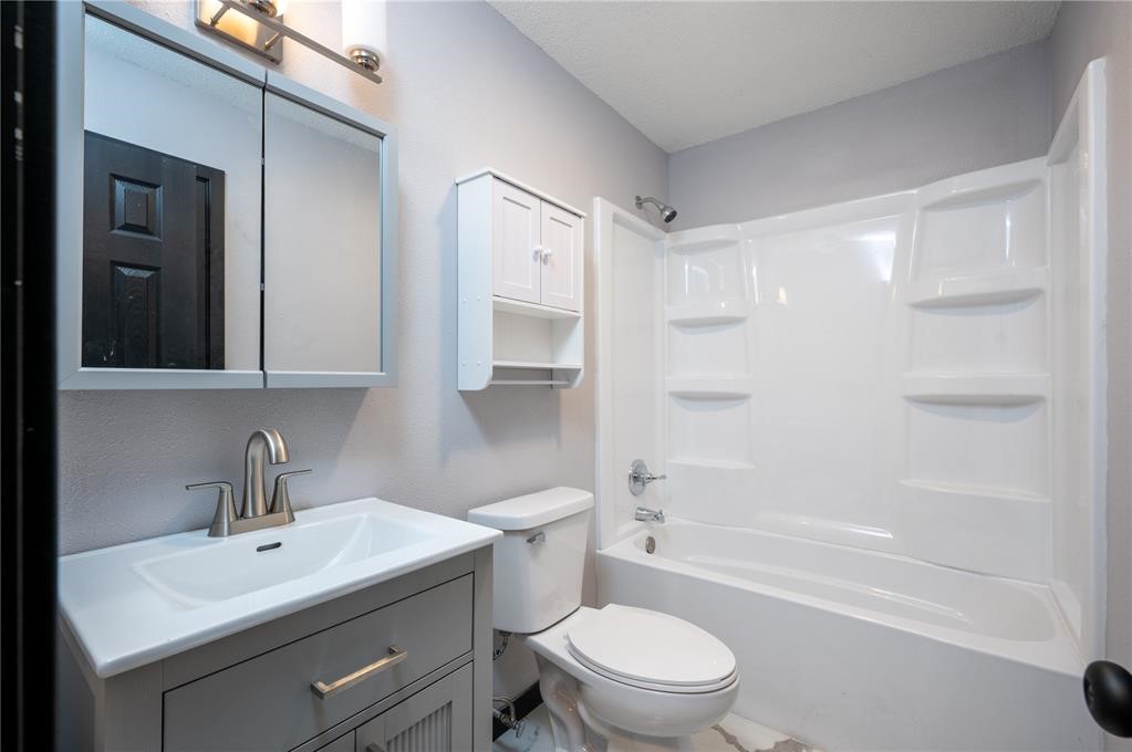 1625 South View Drive NW Cedar Rapids IA 52405