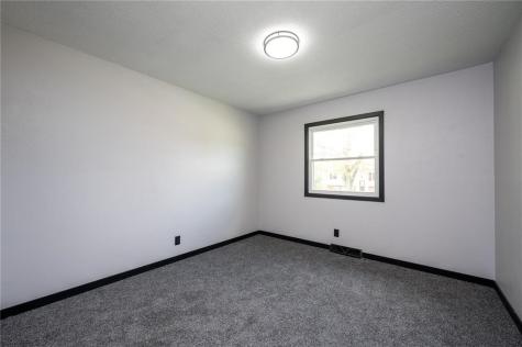 1625 South View Drive NW Cedar Rapids IA 52405