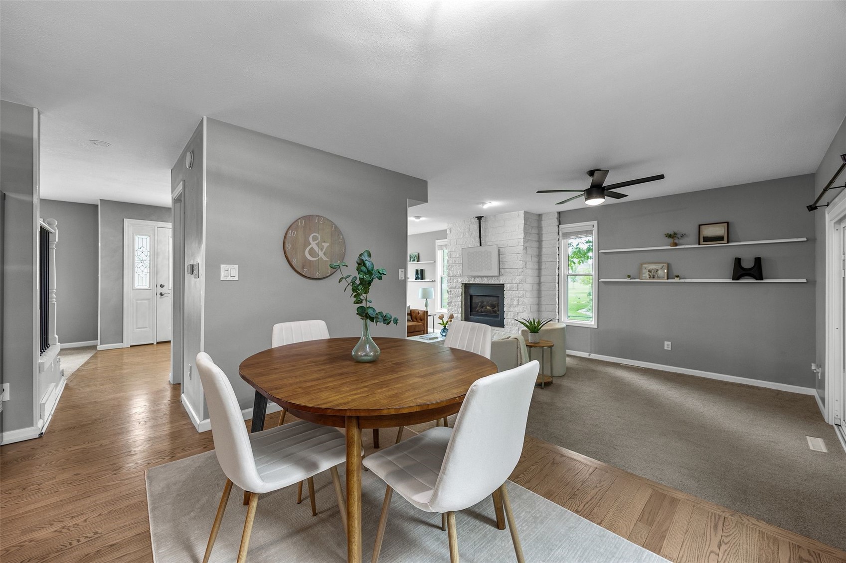 1105 Maple Street Robins IA 52328