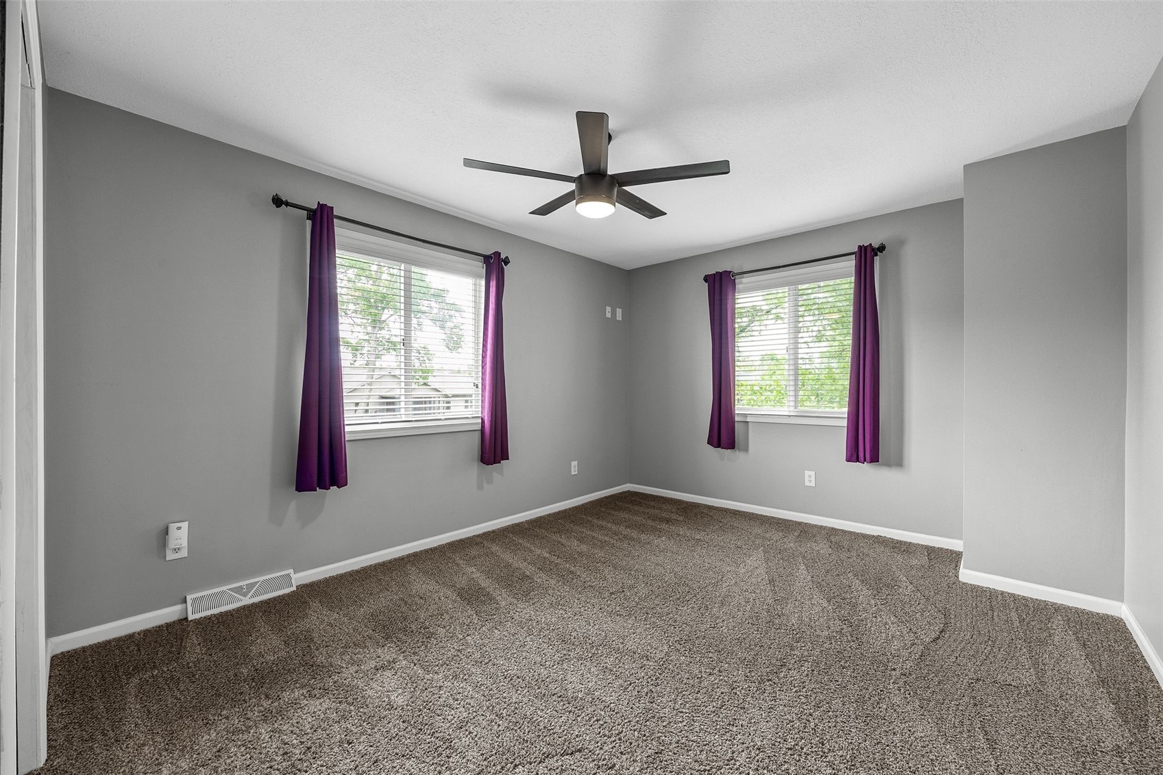1105 Maple Street Robins IA 52328