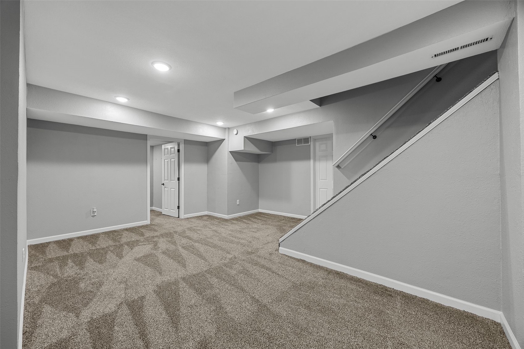 1105 Maple Street Robins IA 52328