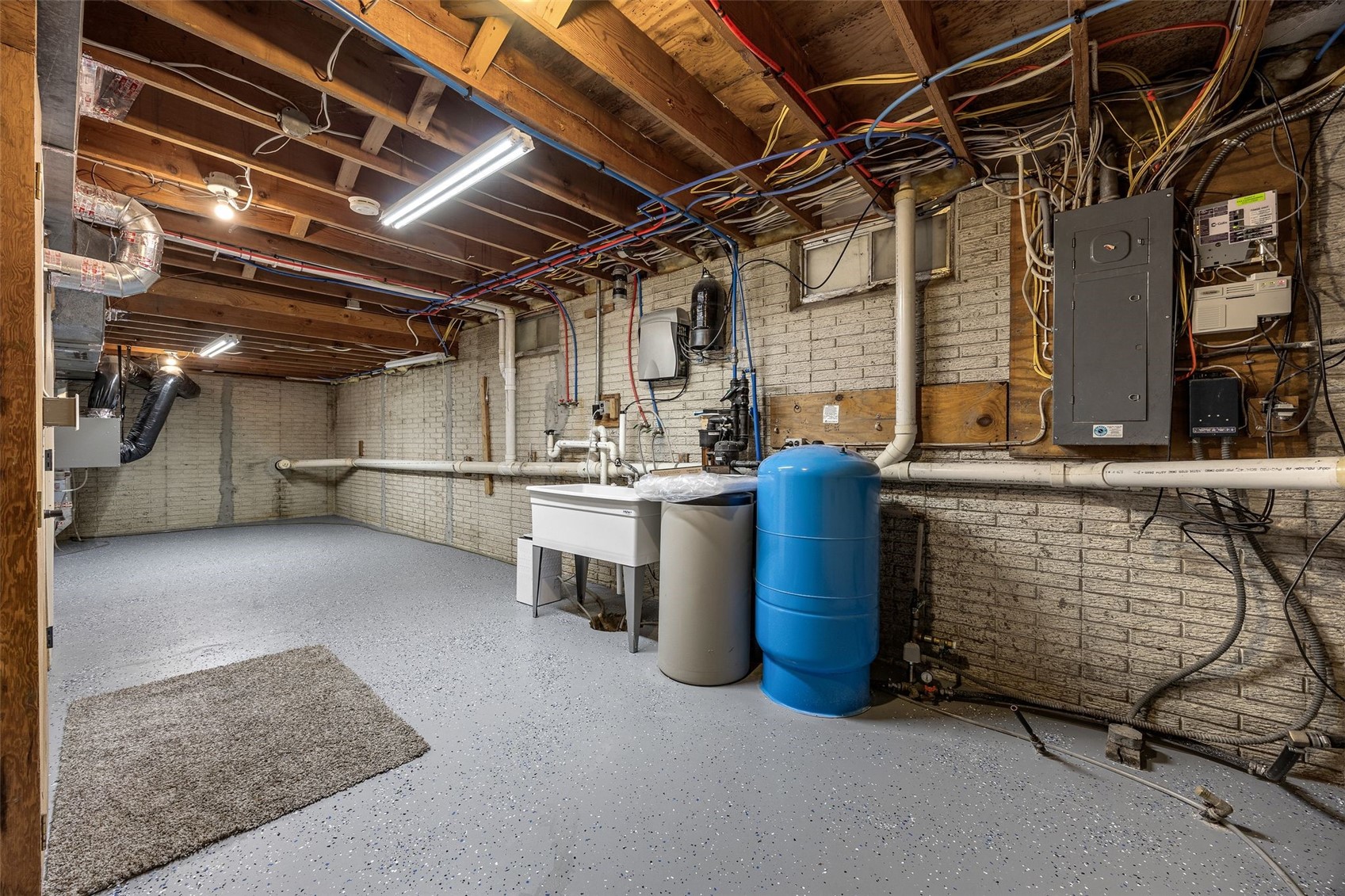 1105 Maple Street Robins IA 52328