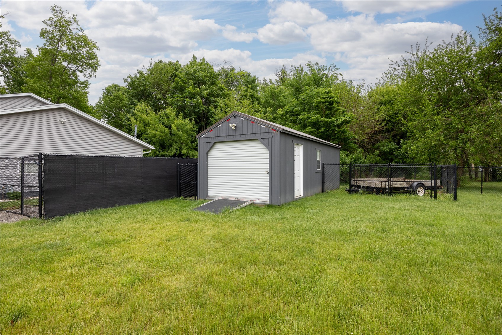 1105 Maple Street Robins IA 52328