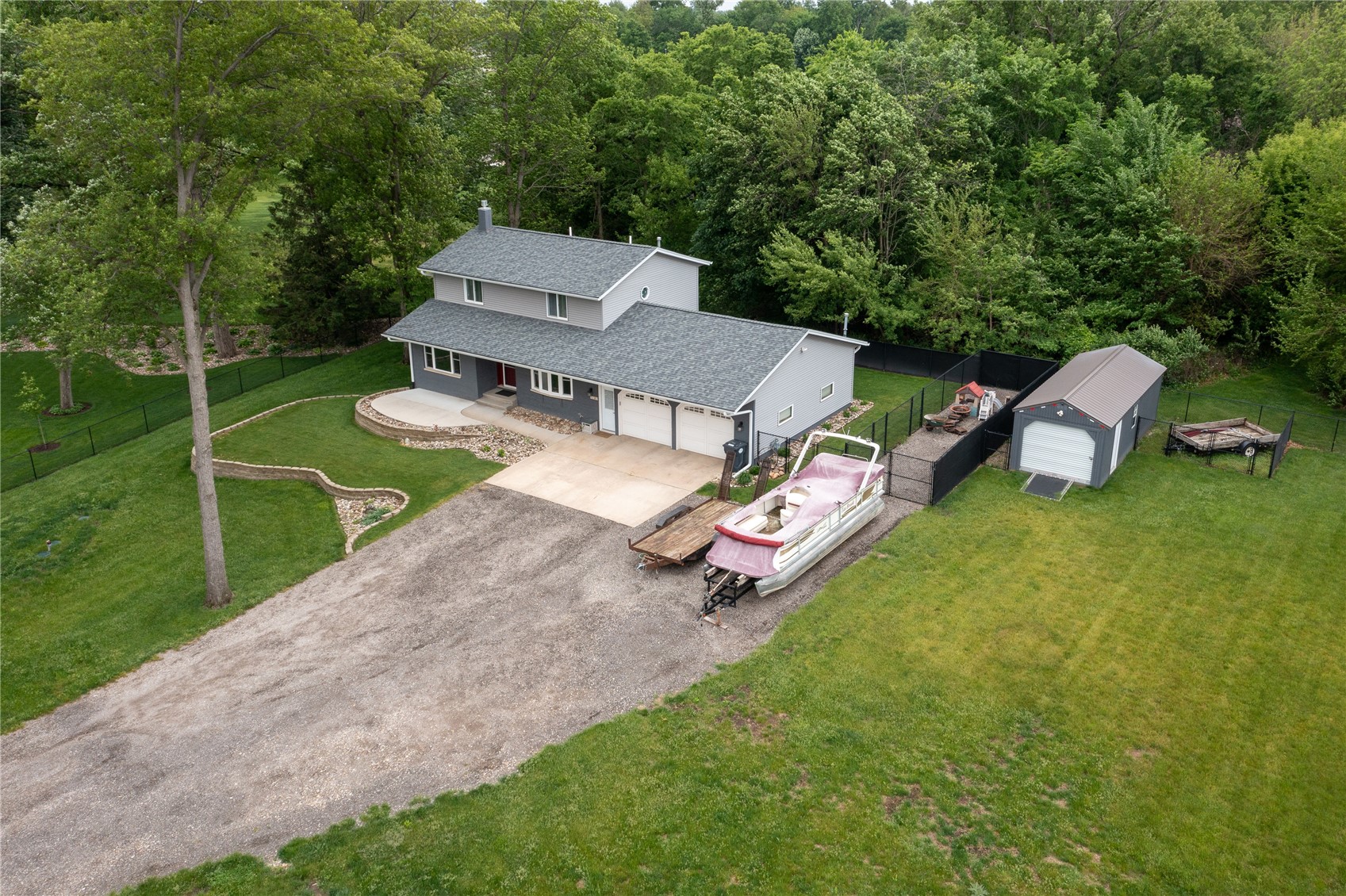 1105 Maple Street Robins IA 52328