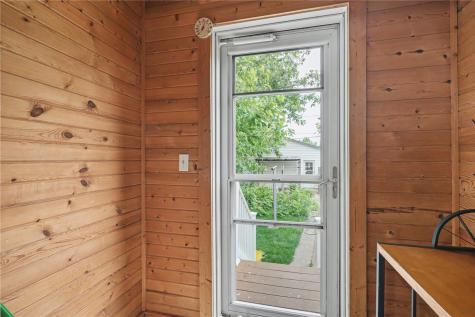 1109 J Avenue Cedar Rapids IA 52405