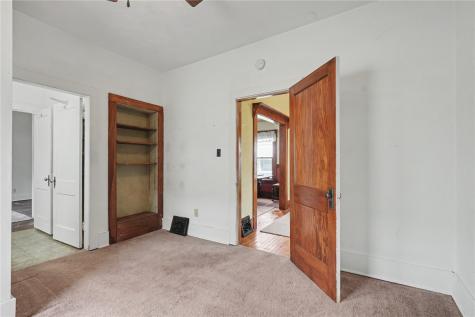 1109 J Avenue Cedar Rapids IA 52405