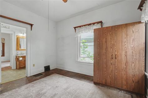 1109 J Avenue Cedar Rapids IA 52405