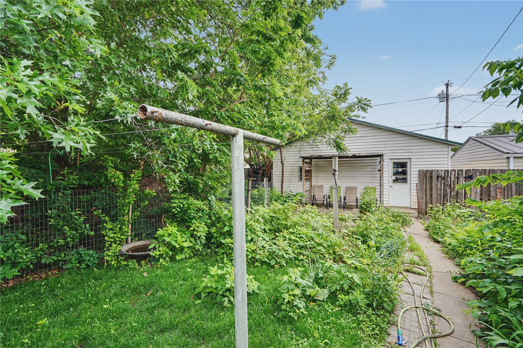 1109 J Avenue NW Cedar Rapids IA 52405
