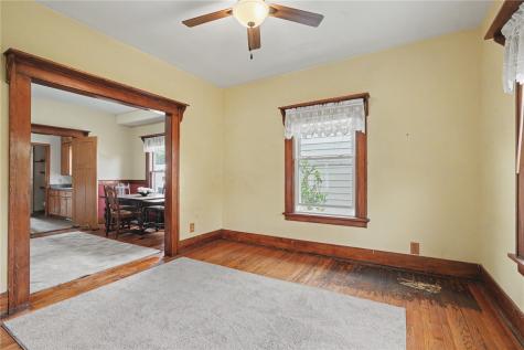 1109 J Avenue Cedar Rapids IA 52405