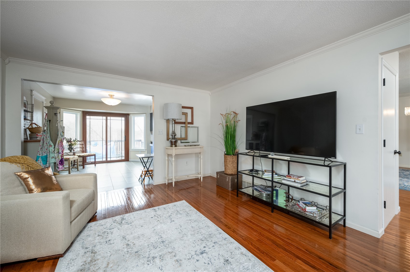 3817 Riverside Drive NE Cedar Rapids IA 52411