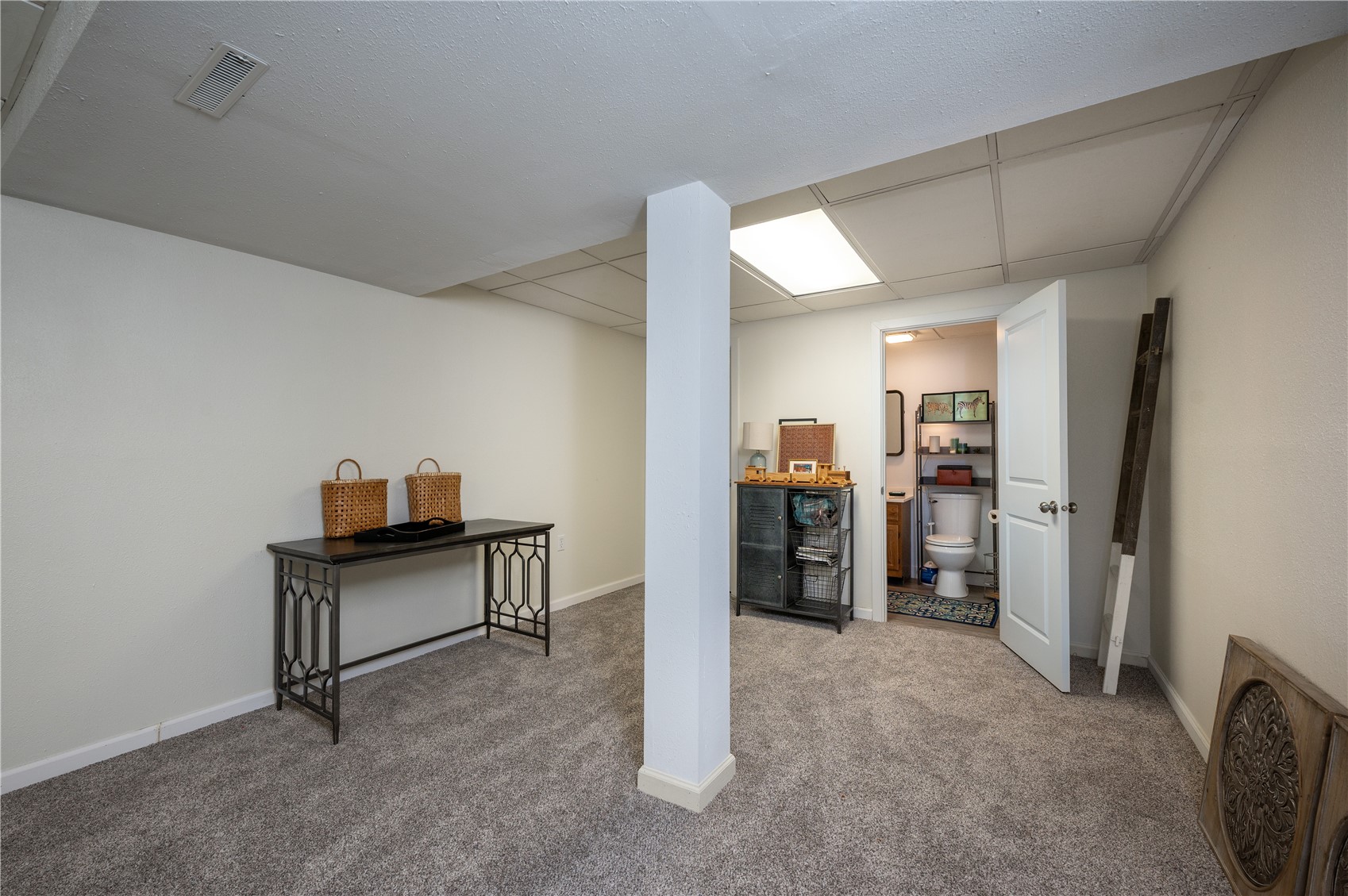 3817 Riverside Drive NE Cedar Rapids IA 52411