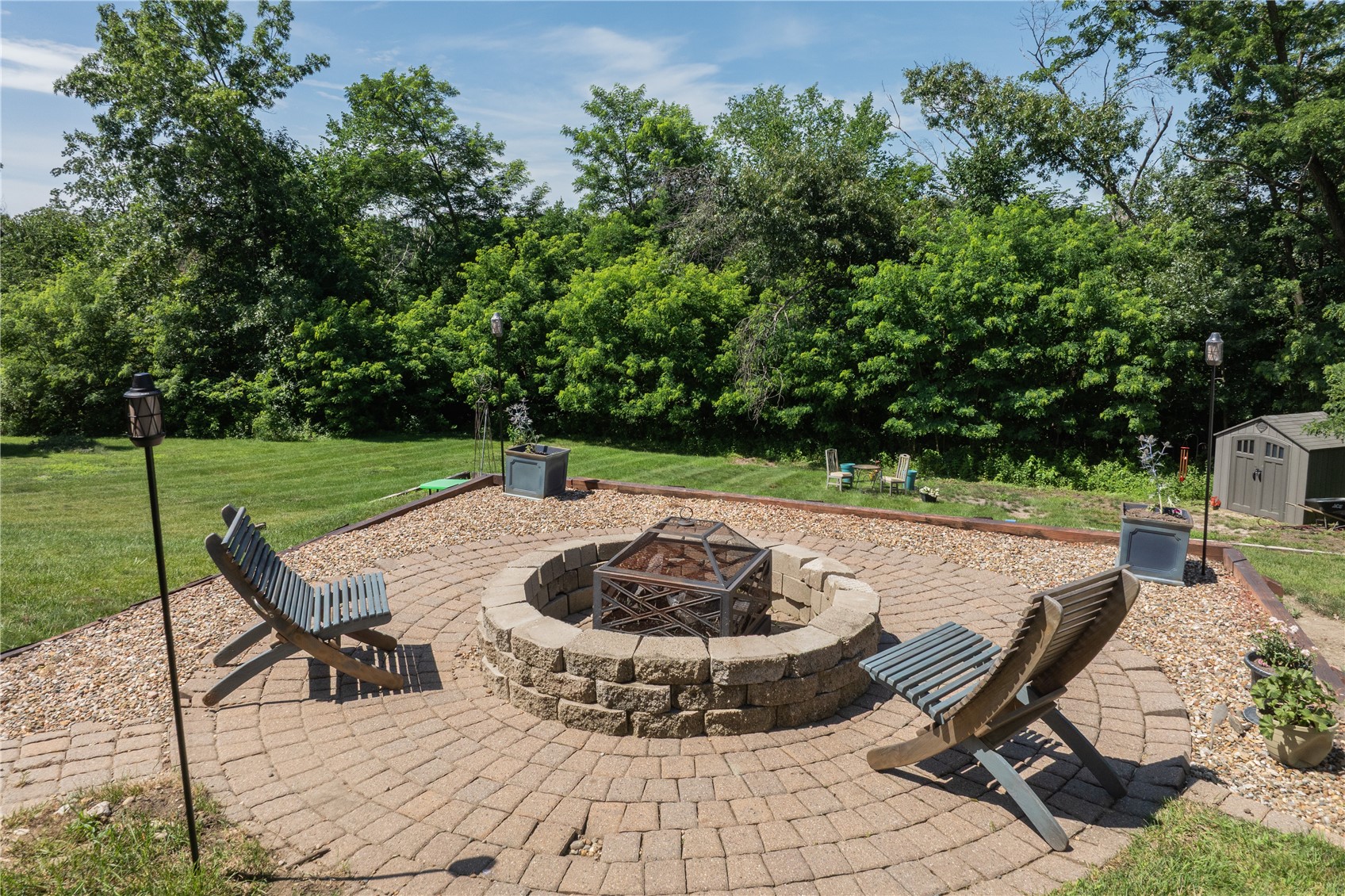 3817 Riverside Drive NE Cedar Rapids IA 52411