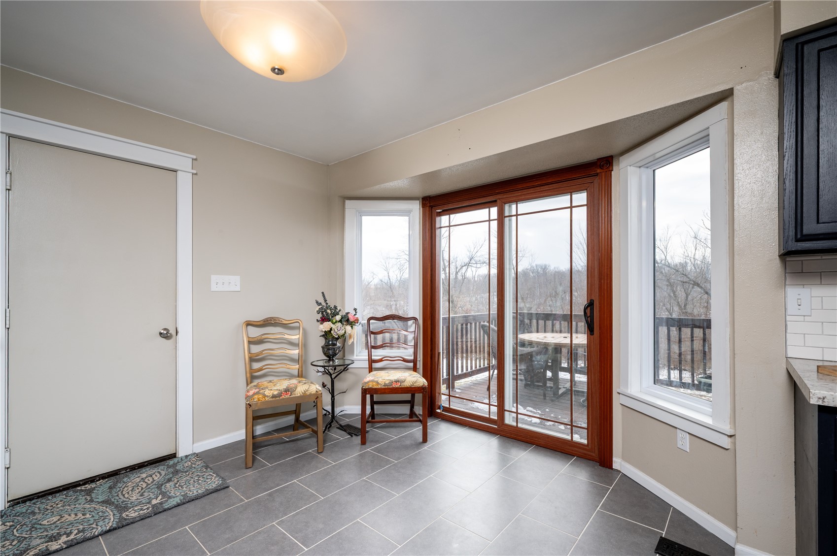 3817 Riverside Drive NE Cedar Rapids IA 52411