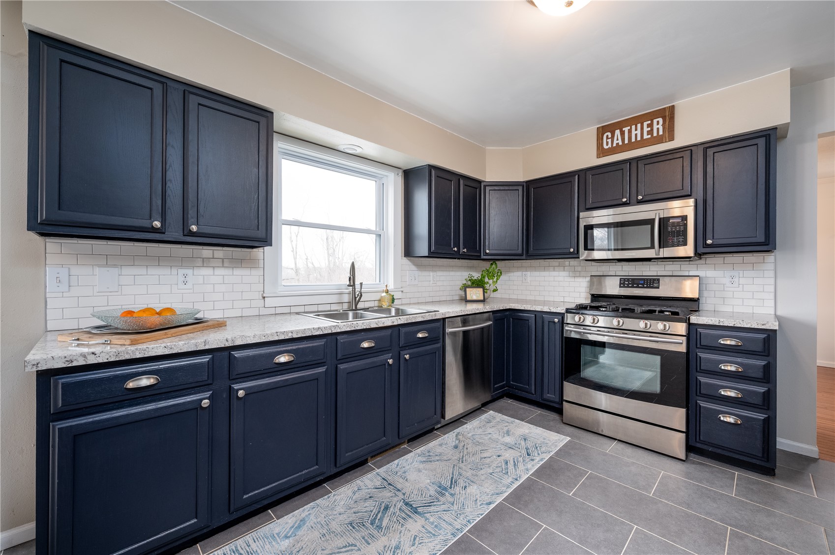3817 Riverside Drive NE Cedar Rapids IA 52411