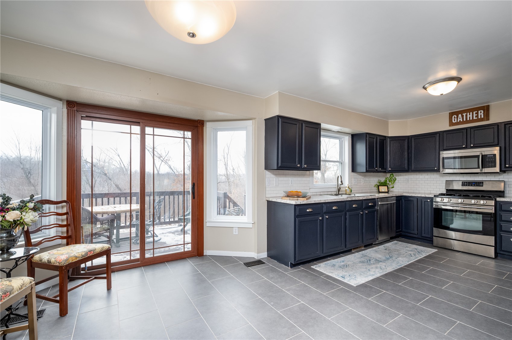 3817 Riverside Drive NE Cedar Rapids IA 52411
