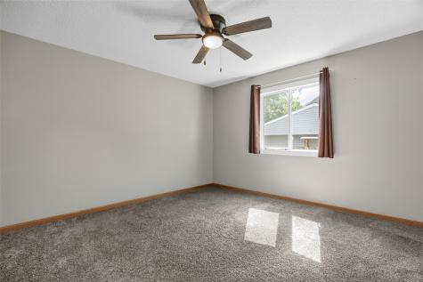 2526 Ellis View Court NW Cedar Rapids IA 52405