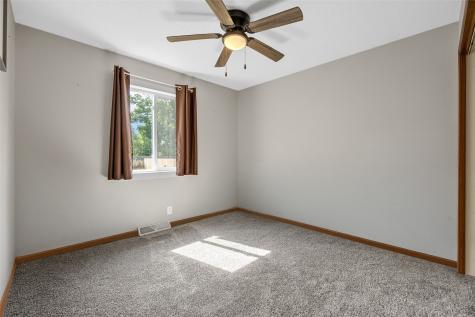 2526 Ellis View Court NW Cedar Rapids IA 52405