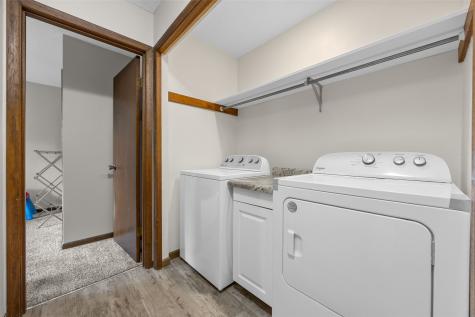 2526 Ellis View Court NW Cedar Rapids IA 52405