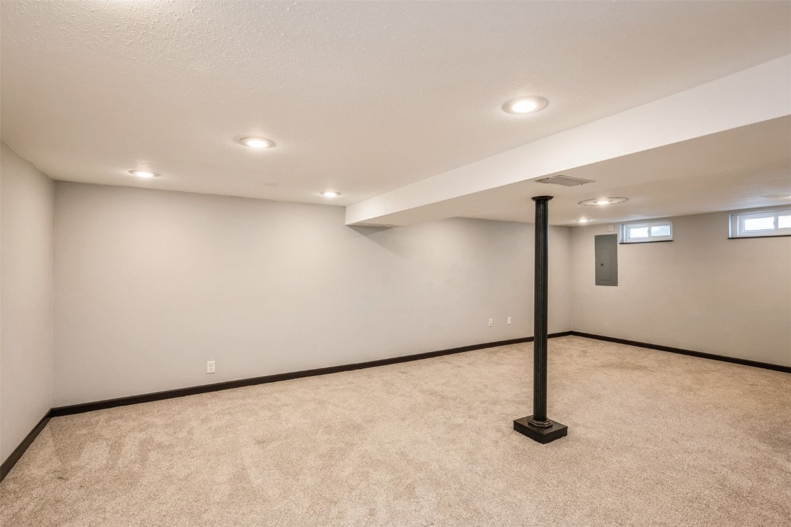 5314 Holly Avenue NW Cedar Rapids IA 52405