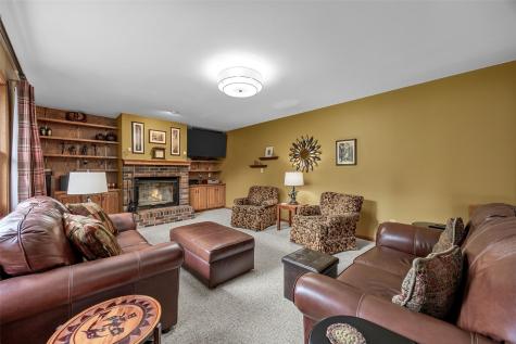 1303 Chamberlain Drive Iowa City IA 52240