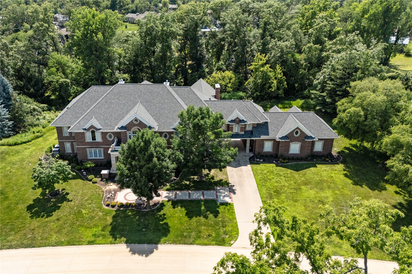 2610 Diamondwood Drive Cedar Rapids IA 52403