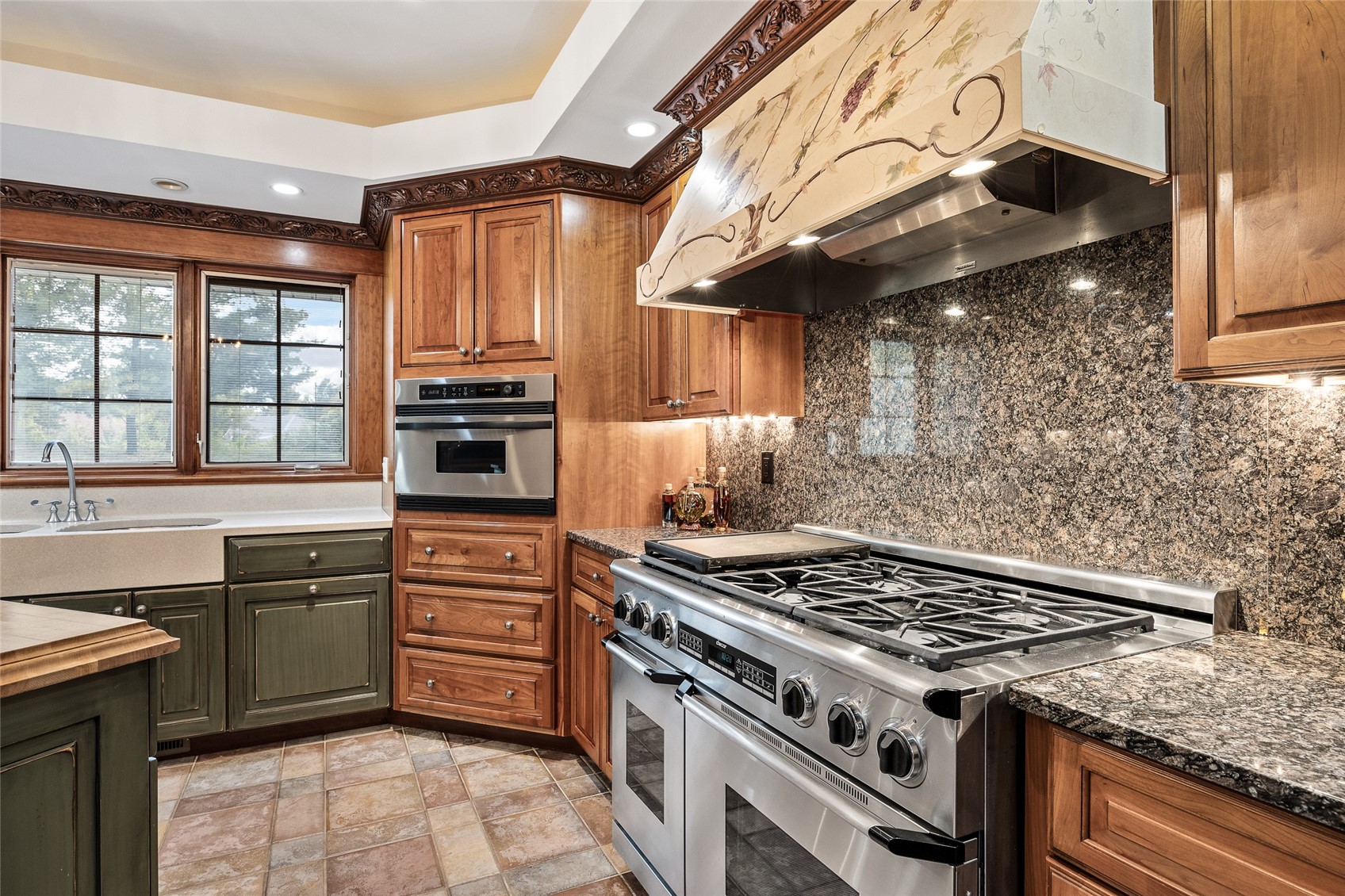 2610 Diamondwood Drive Cedar Rapids IA 52403