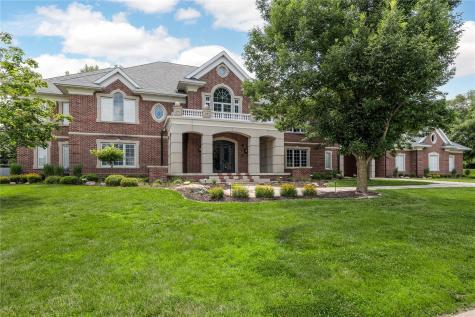 2610 Diamondwood Drive Cedar Rapids IA 52403