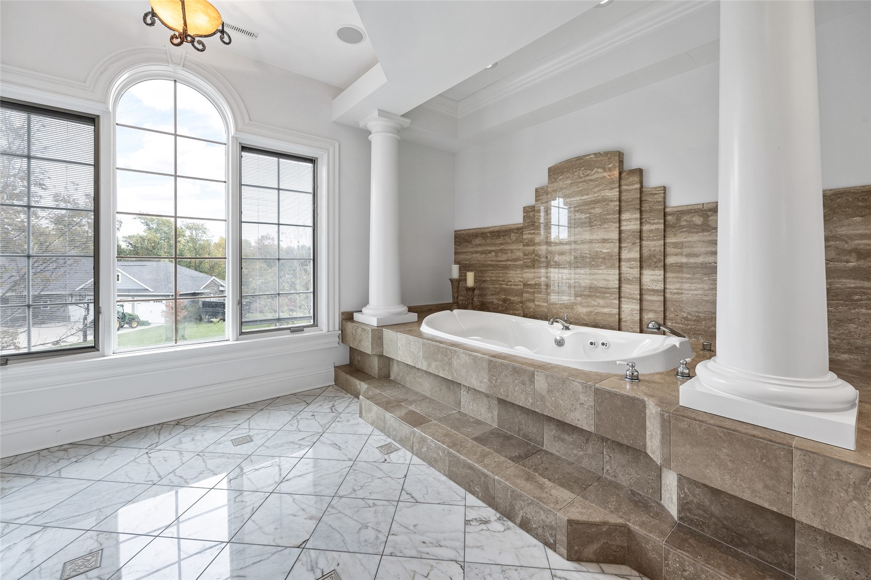 2610 Diamondwood Drive Cedar Rapids IA 52403