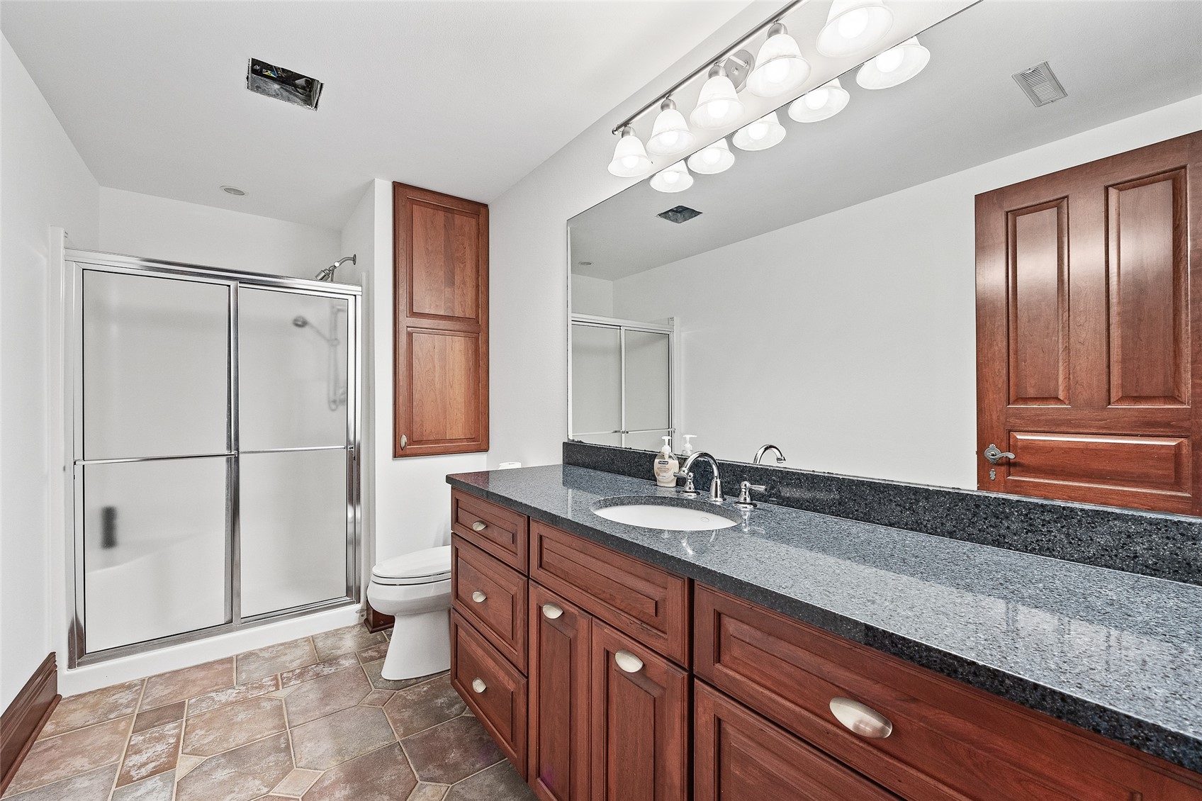 2610 Diamondwood Drive Cedar Rapids IA 52403
