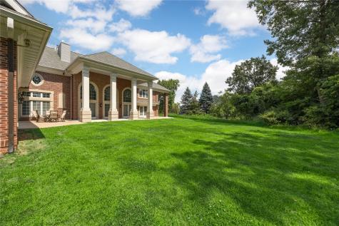 2610 Diamondwood Drive Cedar Rapids IA 52403
