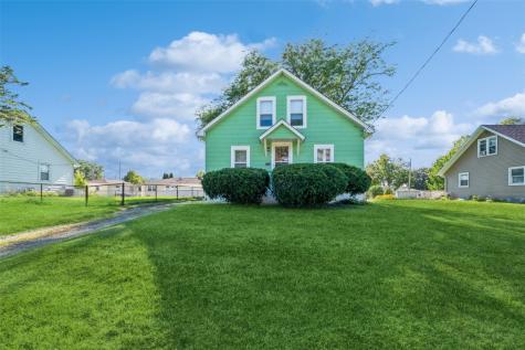 1321 Main Street Center Point IA 52213