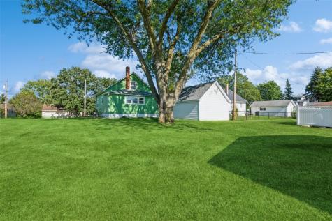 1321 Main Street Center Point IA 52213