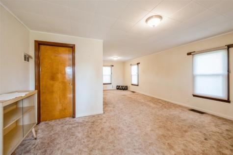 1321 Main Street Center Point IA 52213