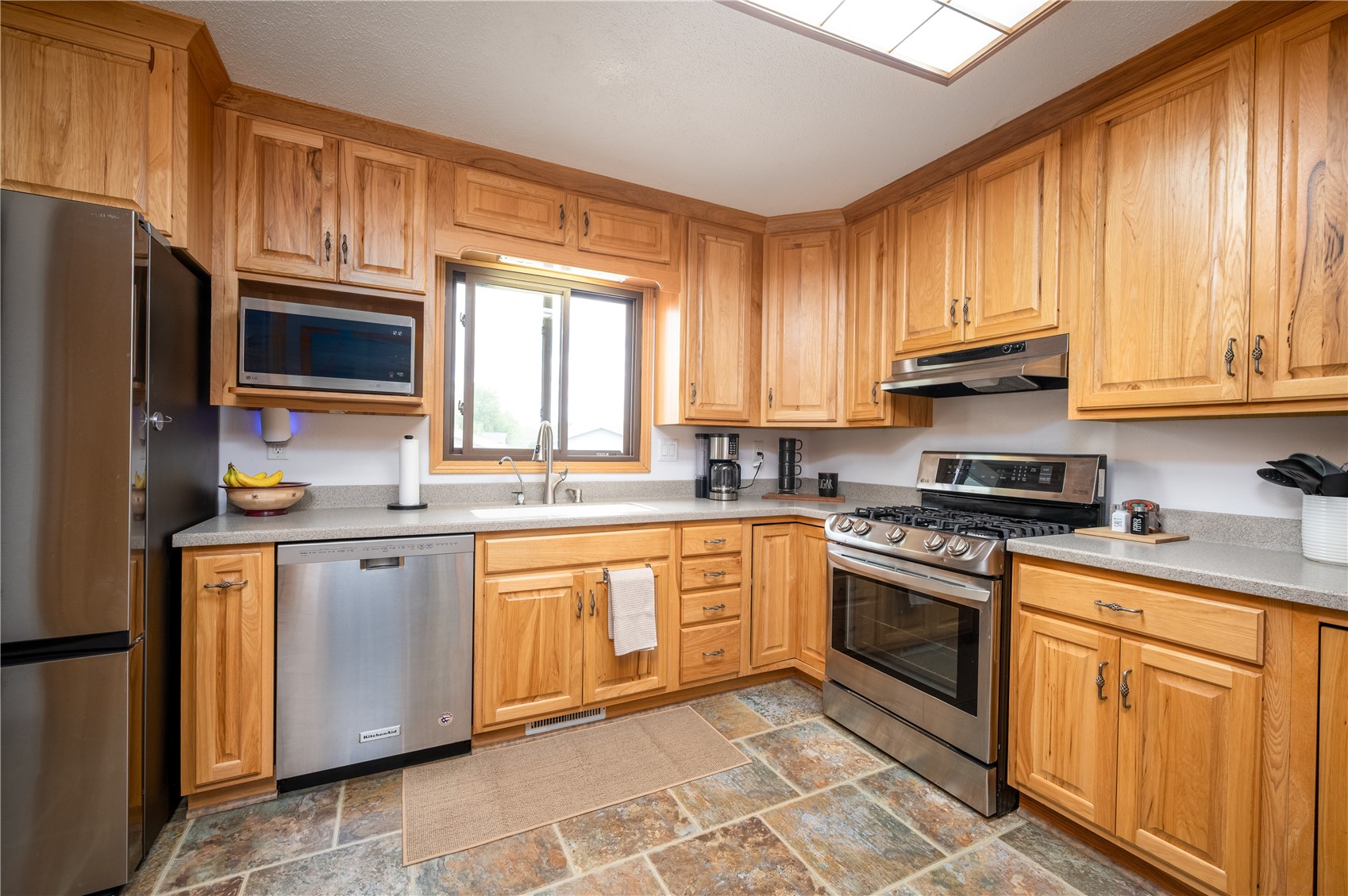 702 Fernwood Drive NE Cedar Rapids IA 52402