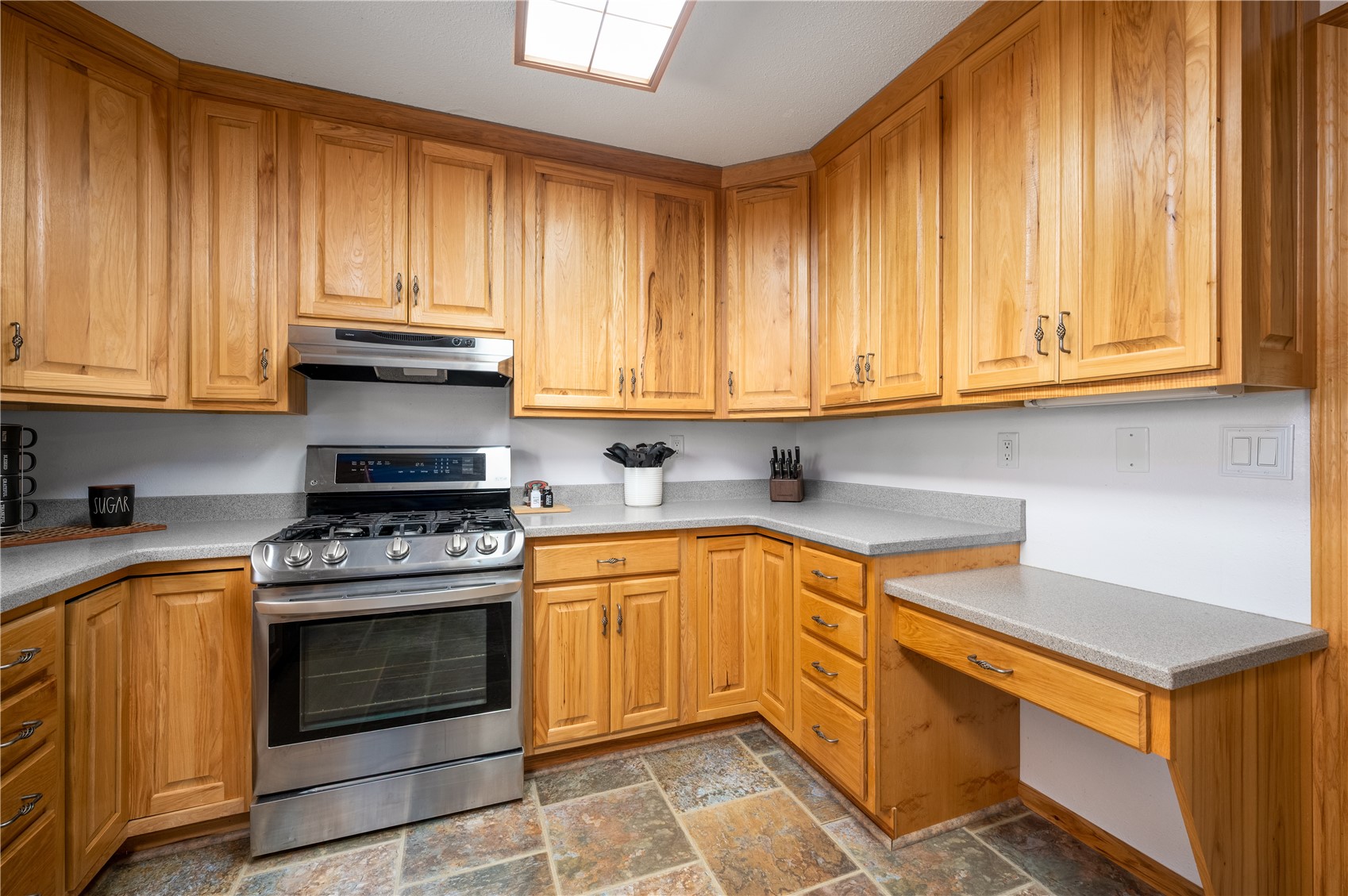 702 Fernwood Drive NE Cedar Rapids IA 52402